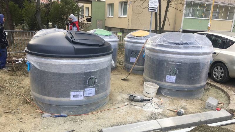Polopodzemné kontajnery – ukážka realizácie